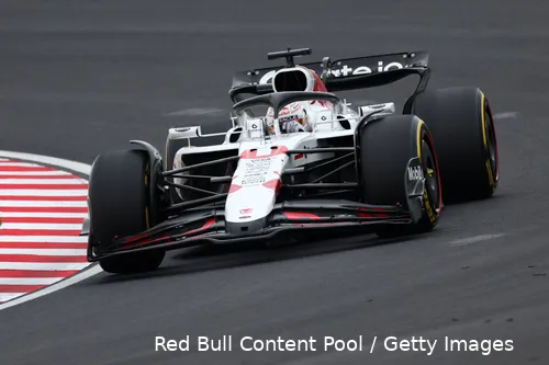 <i>Verstappen klaagde zelfs op Suzuka over onderstuur.</i>