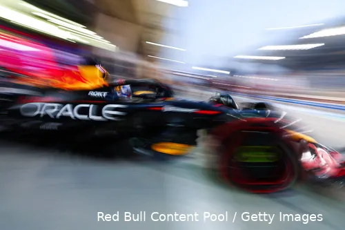 max verstappen red bull racing rb21 vrijdag 1