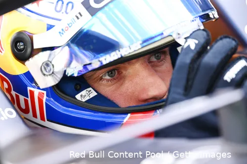 max verstappen red bull racing 2025 vrijdag training monaco helm