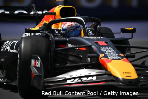 <i>Verstappen kreeg tijdens de Grand Prix van Spanje een tijdstraf en drie strafpunten op zijn licentie.</i>