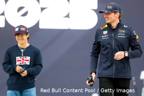 max verstappen yuki tsunoda red bull racing 2025 silverstone groot brittannie zaterdag 1