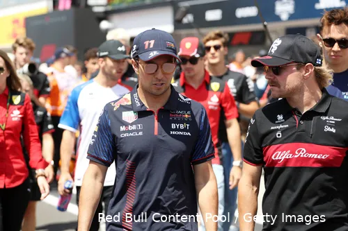 valtteri-bottas-sergio-perez-13