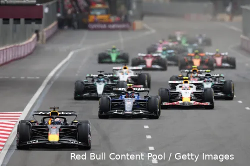 max-verstappen-red-bull-racing-bakoe-zondag-azerbeidzjan-2025