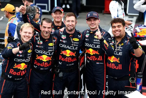 max-verstappen-red-bull-racing-bakoe-zondag-azerbeidzjan-2025