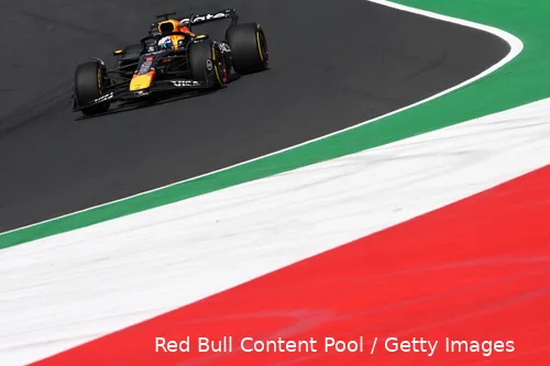 max-verstappen-red-bull-racing-italië-monza-vrijdag-rb-21-1