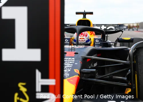 max-verstappen-red-bull-racing-cota-2025-rb21-1-sprintrace-zege