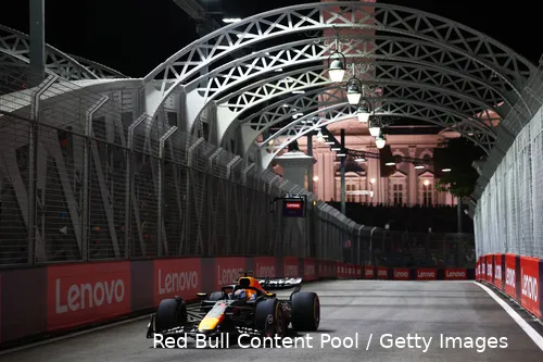 max-verstappen-red-bull-racing-rb21-singapore-vrijdag-117