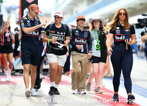 max-verstappen-yuki-tsunoda-red-bull-racing-cota-2025-1