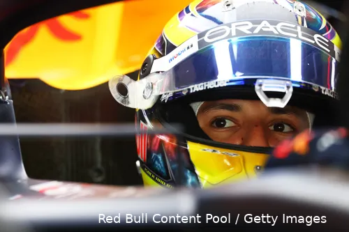 isack-hadjar-red-bull-racing-abu-dhabi-2025-test-121