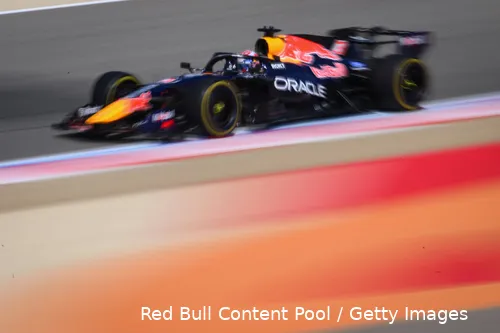 max-verstappen-red-bull-racing-wintertest-bahrein-3-3-12-rb22-1
