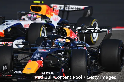 max-verstappen-red-bull-racing-wintertest-bahrein-3-3-12-rb22-1-liam-lawson