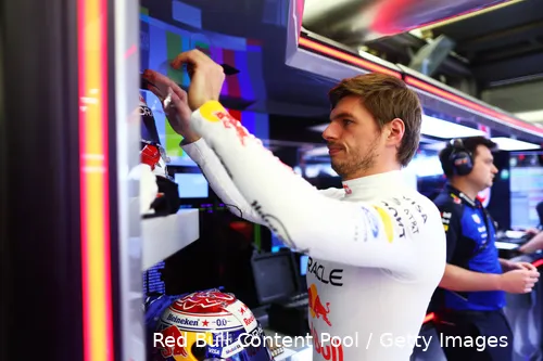 max-verstappen-red-bull-racing-wintertest-bahrein-3-3-123