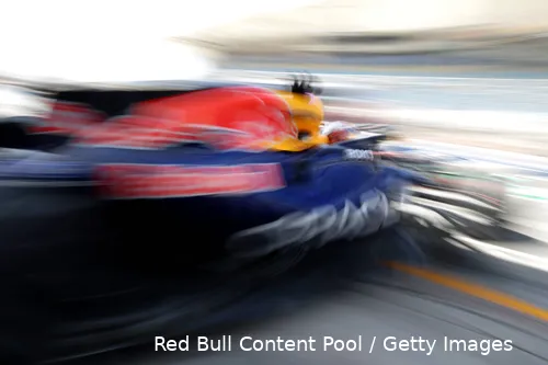 max-verstappen-red-bull-racing-wintertest-bahrein-rb22-1