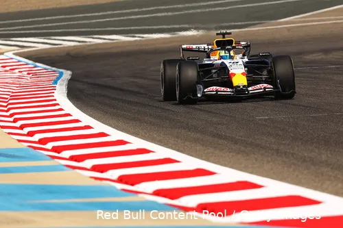 racing-bulls-vcarb-03-arvid-lindblad-bahrein-wintertest-15