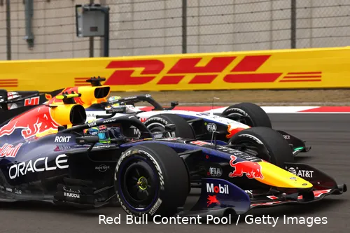 isack-hadjar-red-bull-racing-arvid-lindblad-racing-bulls-2026-china-zondag-race