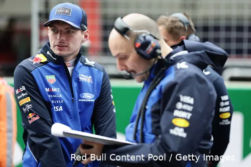 max-verstappen-gianpiero-lambiase-red-bull-2026-zondag-race-china