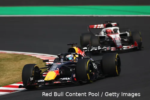 max-verstappen-red-bull-racing-2026-zondag-japan-race-1-haas