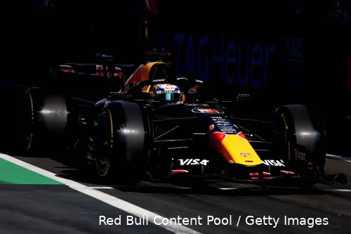 max-verstappen-red-bull-racing-rb22-china-12-129