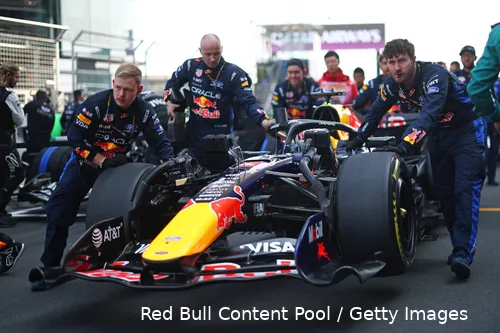 monteurs-red-bull-racing-2026-china-13