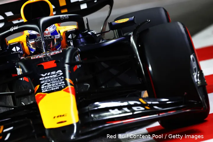 Een gebrek aan vertrouwen in de auto zorgt ervoor dat Verstappen niet kan pushen zoals hij gewend is.