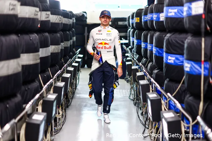 Verstappen hield voet bij stuk na afloop.