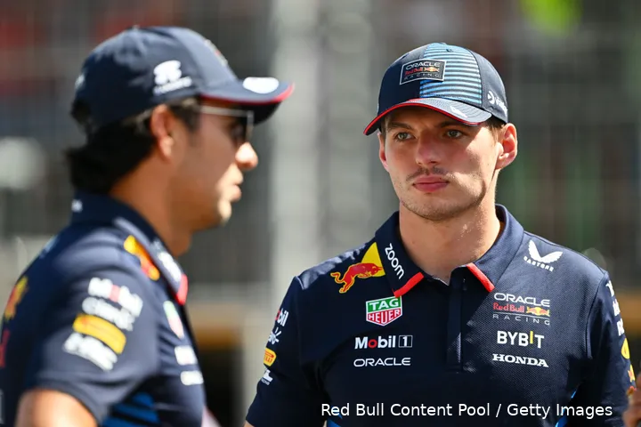 <i>Pérez versloeg Verstappen in Bakoe in de kwalificatie, voor het eerst in 34 sessies.</i>