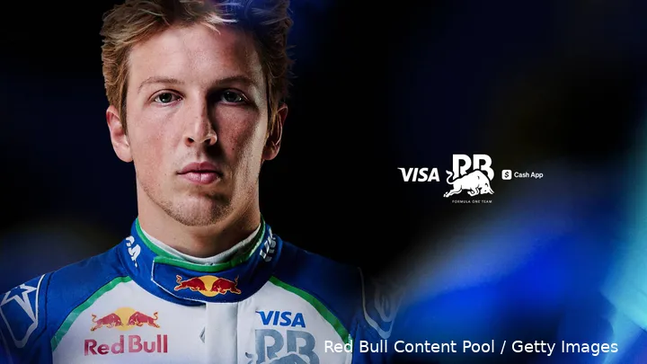 liam lawson racing bulls 2025 8238