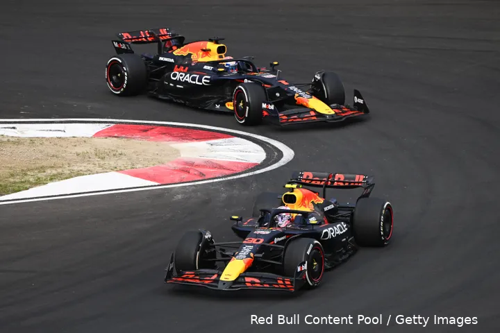 max verstappen red bull racing china rb21 zondag 1 liam lawson