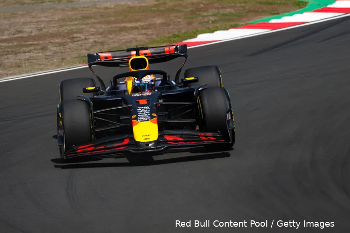 max verstappen red bull racing rb21 china 15