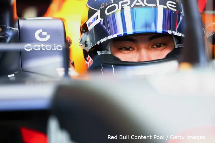 ayumu iwasa red bull bahrein 2025 vrijdag 1