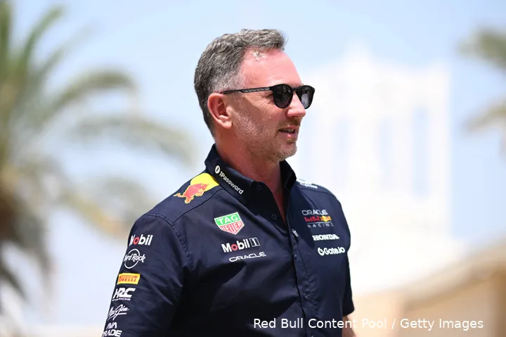 <i>Horner wordt steeds afhankelijker van Verstappen.</i>