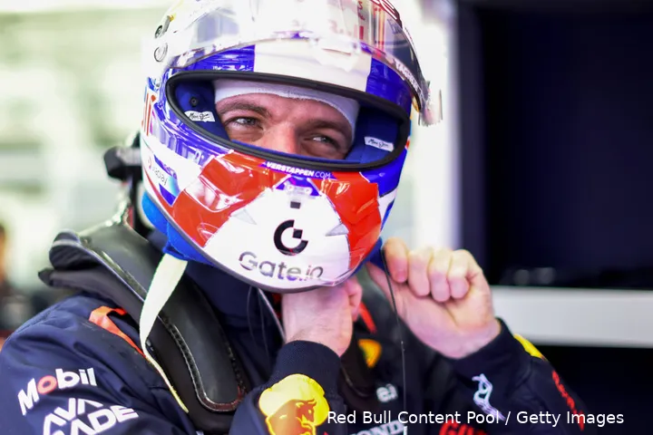 max verstappen bahrein helm vrijdag 1