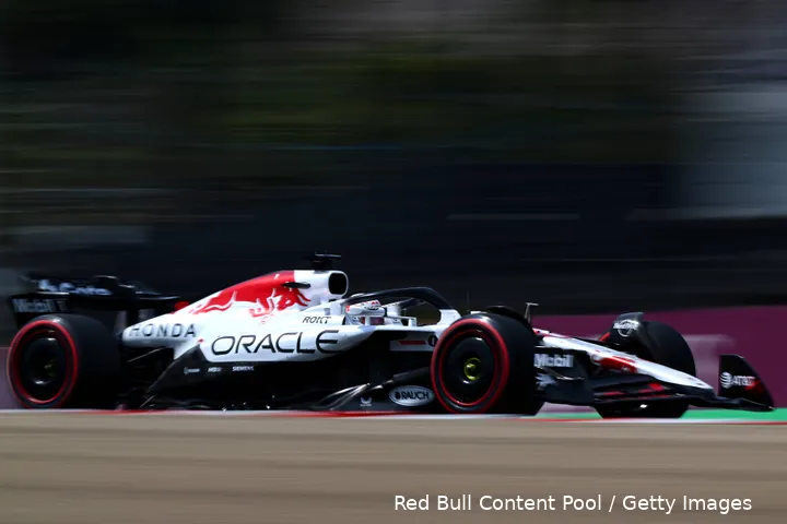 Verstappen won op knappe wijze in Suzuka, ondanks een gebrek aan snelheid in de RB21.