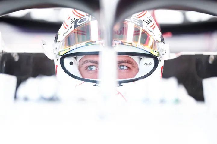 max verstappen red bull racing japan vrijdag