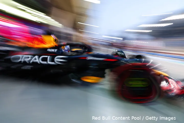 max verstappen red bull racing rb21 vrijdag 1