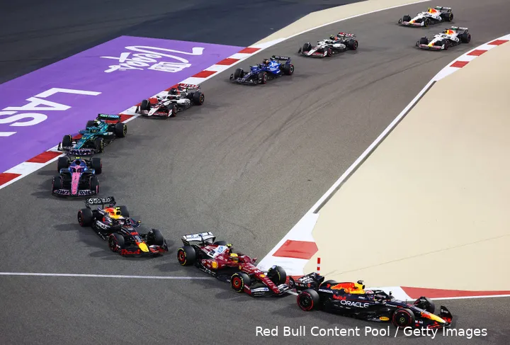 <i>Verstappen verloor al terrein bij de start.</i>