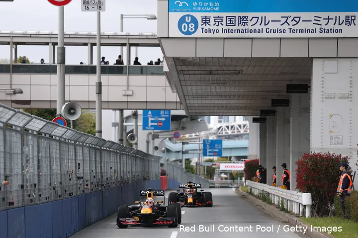 yuki tsunoda max verstappen red bull honda japan showrun 1