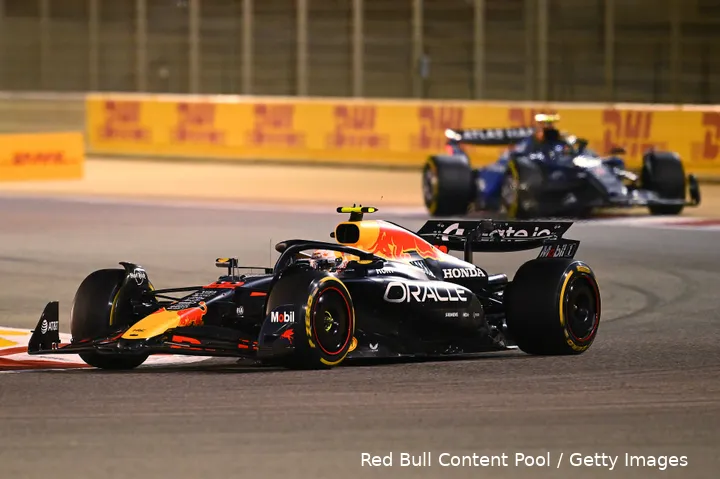 yuki tsunoda rb21 bahrein gp 9181 12 carlos sainz
