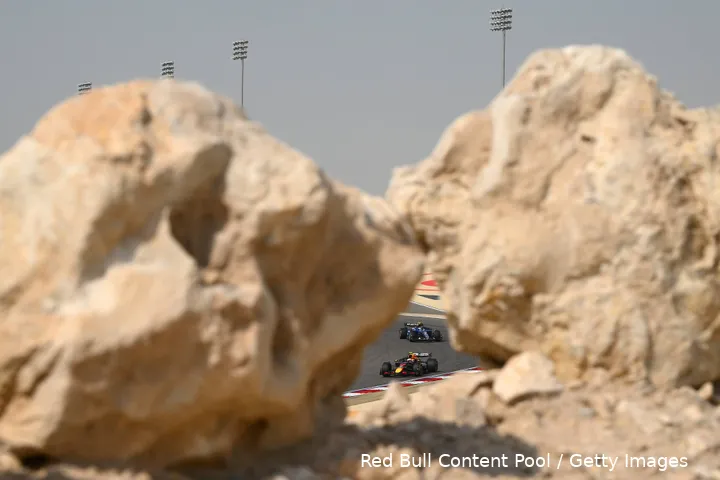 <i>Vooral bij daglicht is het vrij kleurloos in Bahrein.</i>