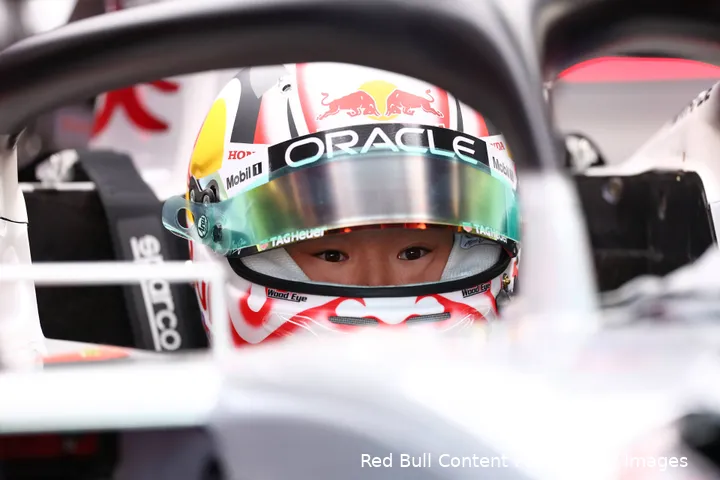 <i>Tsunoda is de nieuwe coureur van Red Bull.</i>