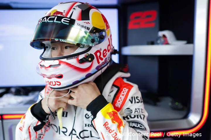 yuki tsunoda red bull racing japan 2025 helm 12