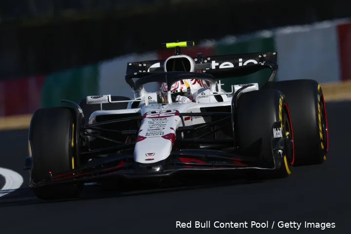 yuki tsunoda red bull racing japan 2025 vr 1 rb21 14