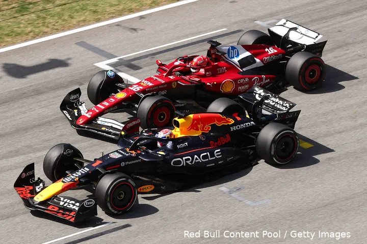 max verstappen charles leclerc herstart spanje 1