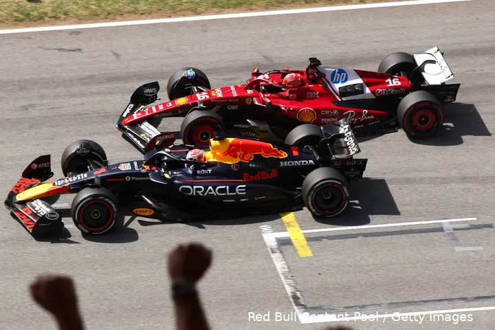 max verstappen charles leclerc herstart spanje 12