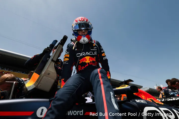 max verstappen rb21 helm spanje 812