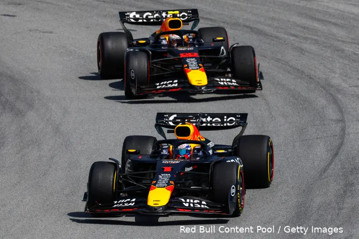 max verstappen spanje rb21 red bull racing 1 yuki tsunoda