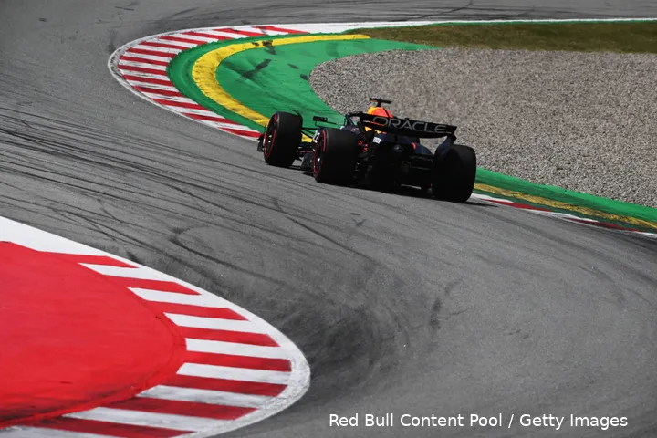 max verstappen spanje rb21 red bull racing 124