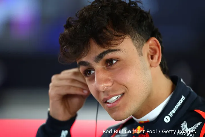 arvid lindblad silverstone red bull racing 14