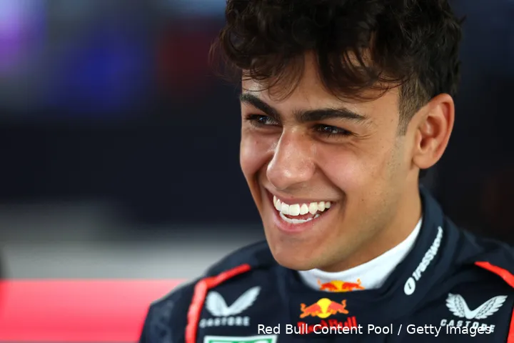 arvid lindblad silverstone red bull racing 18