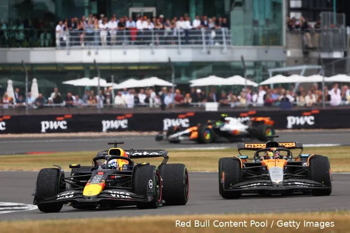 max verstappen rb21 red bull racing oscar piastri mclaren 2025 silverstone groot brittannie zondag race